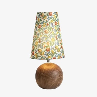 Florence decoratieve tafellamp met bloemenmotief — Stijlvolle sfeerverlichting met houten details voor thuis HL2338 — € 112,00