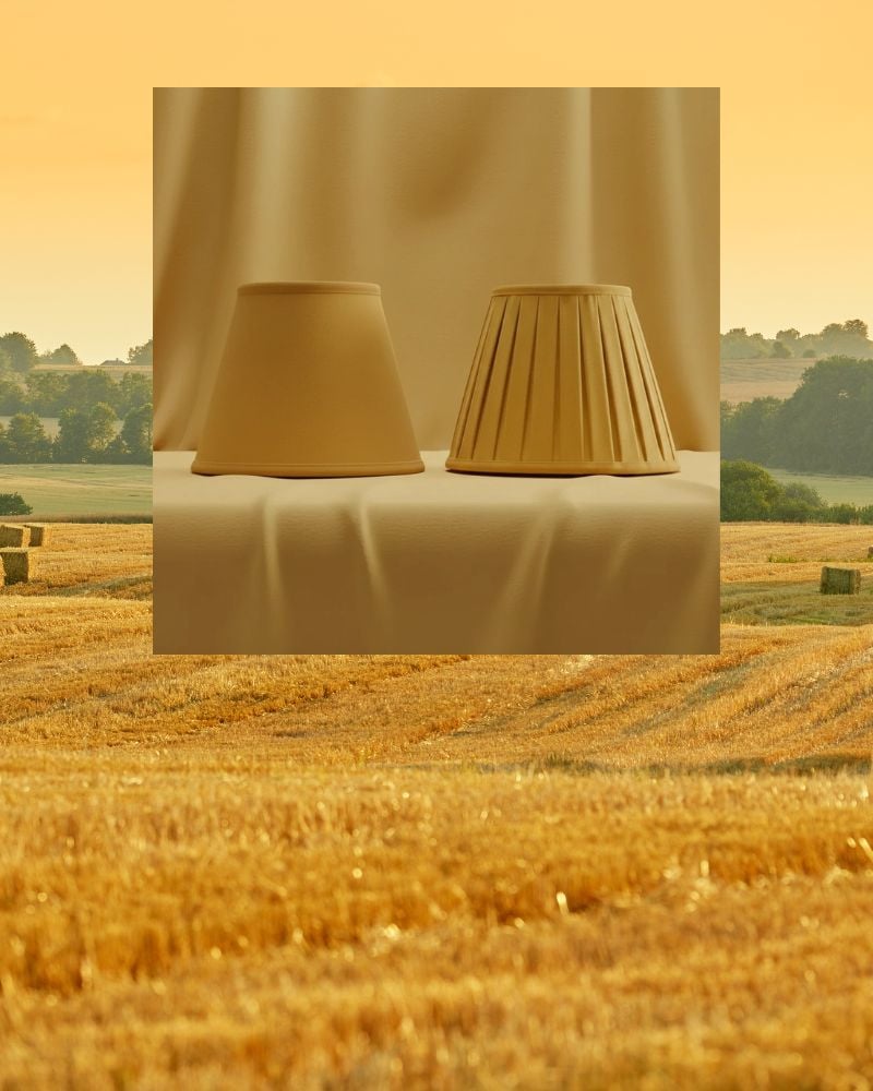 Gouden Oogstmomenten — Een zachtgele lampenkap verspreidt een subtiele, warme gloed en brengt de herfstsfeer en gezelligheid in huis.