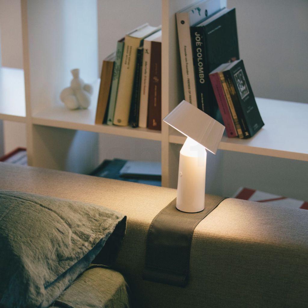 Nachbildung der Marset-Lampe