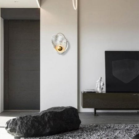 Pearl wall lamp