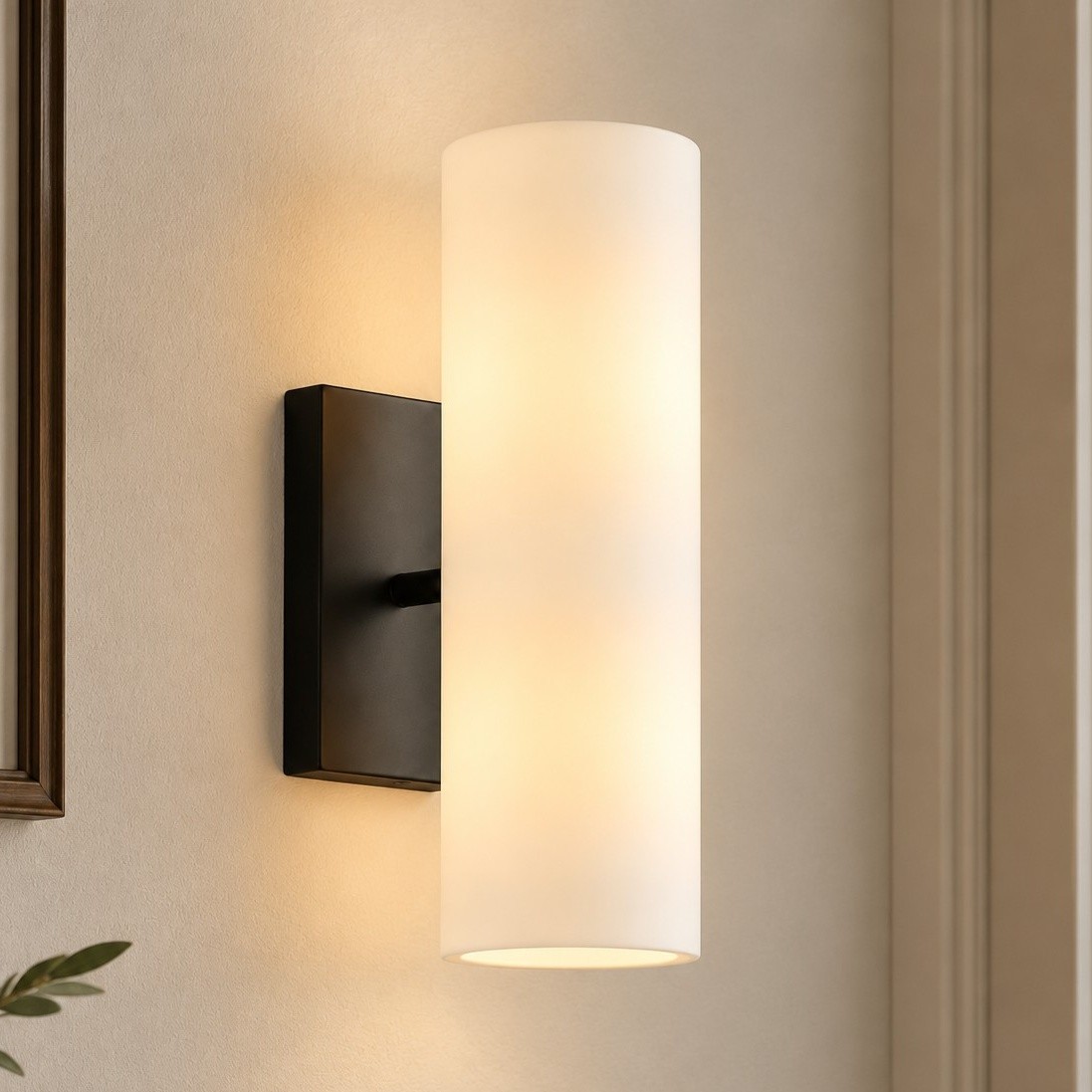 Yorix Modern Vertical Cylinder Tube Metal Finish Wall Light