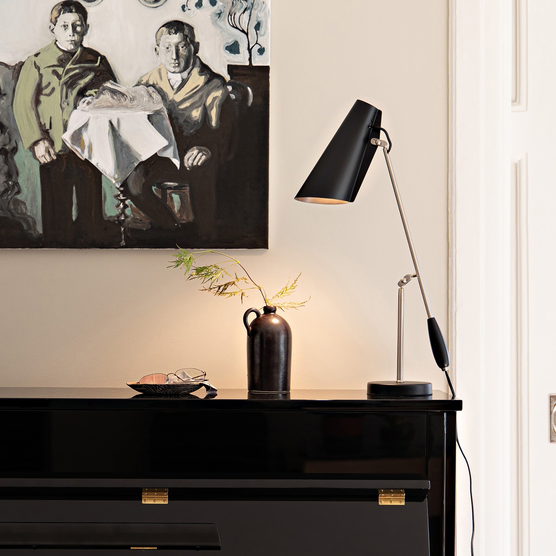 Aanya Minimalist Birdy table lamp