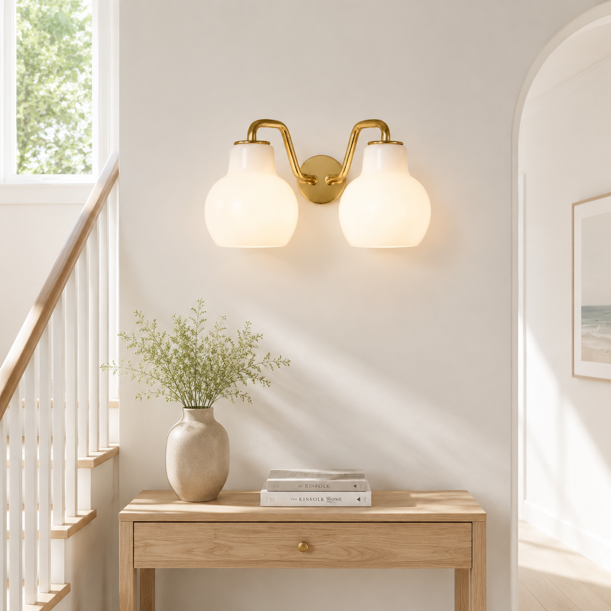Aryahi Nordic Curved Brass Glass Wall Sconce