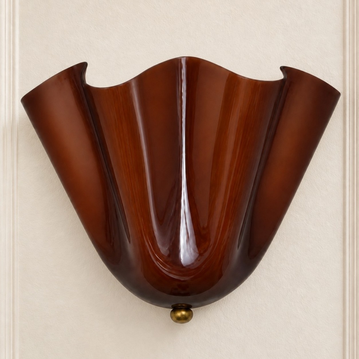 Kyrintha Mid-Century Skirt Shell Glass Fazzo Petalia Wall Sconce