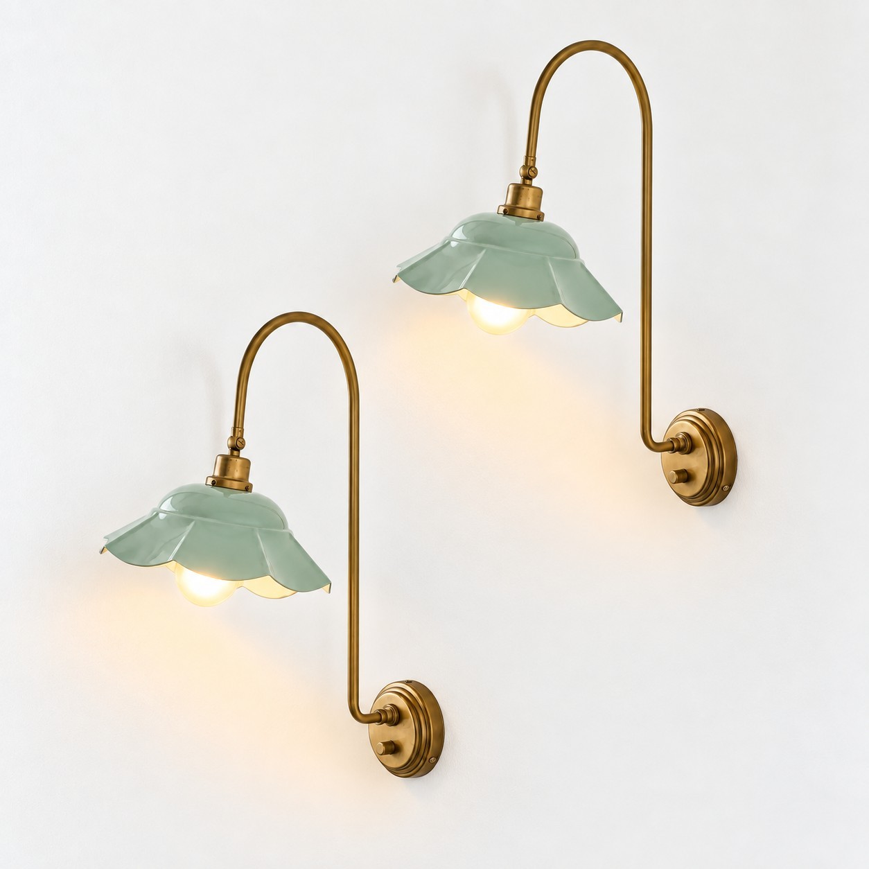 Enzo Elegant Vintage Bloom Metal Wall Sconce