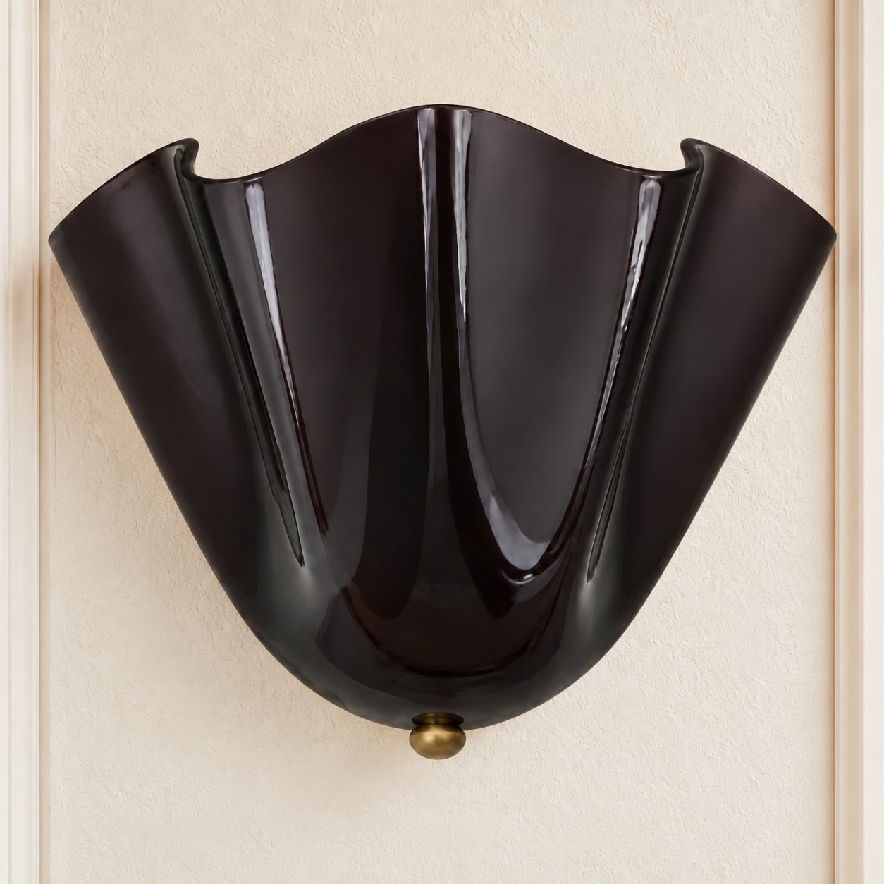 Kyrintha Mid-Century Skirt Shell Glass Fazzo Petalia Wall Sconce