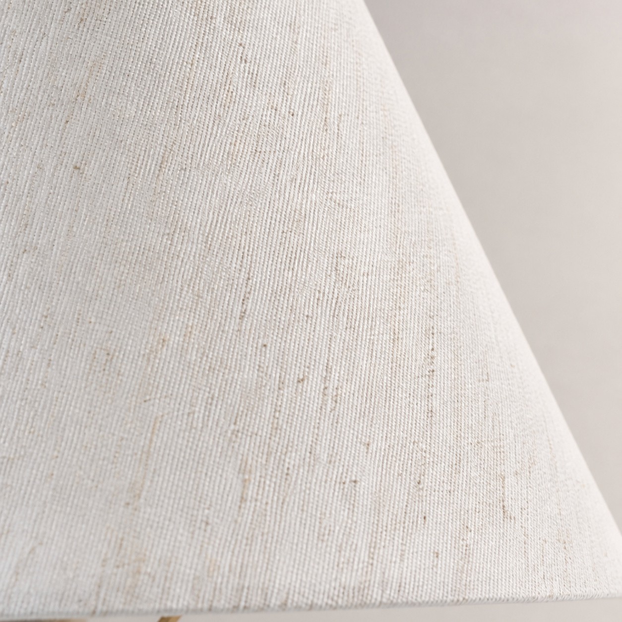 Thalira Vintage Ceramic Linen Table Lamp