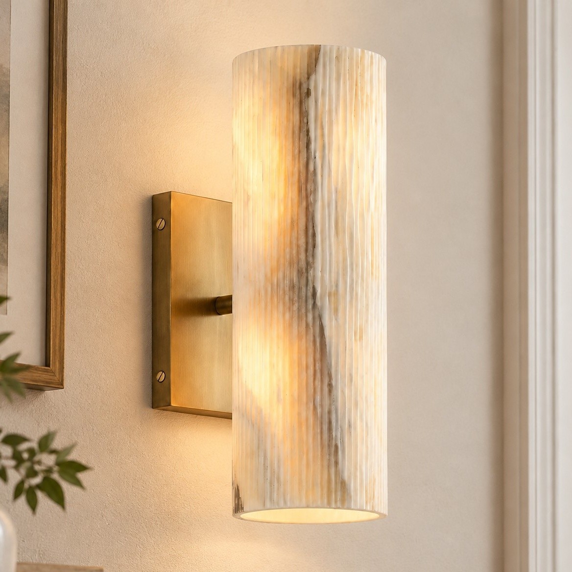 Yorix Modern Vertical Cylinder Tube Metal Finish Wall Light