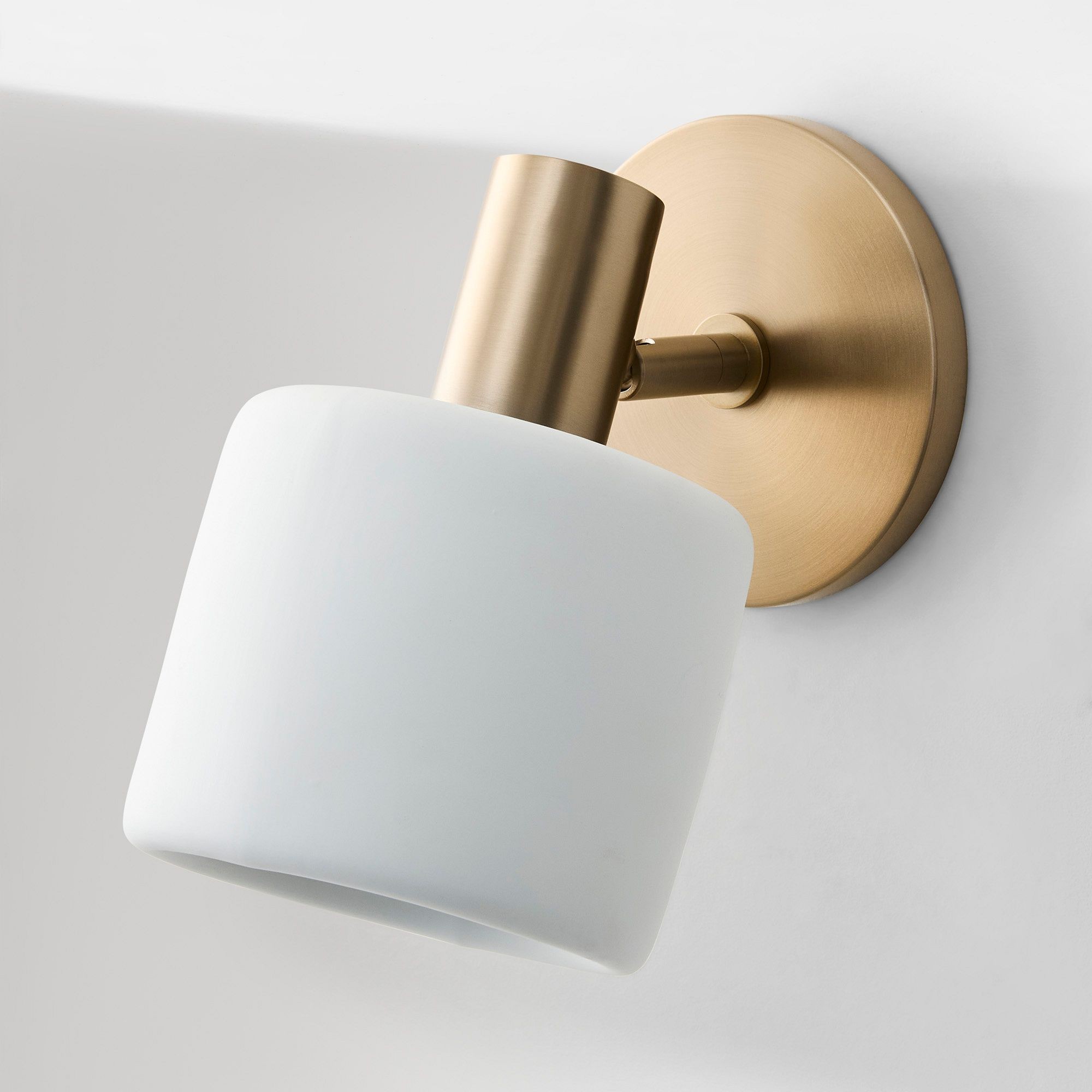 Aura Modern Porcelain Sconce