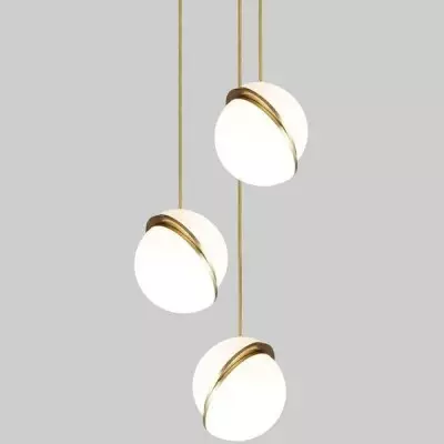 Lampe suspension en forme de croissant