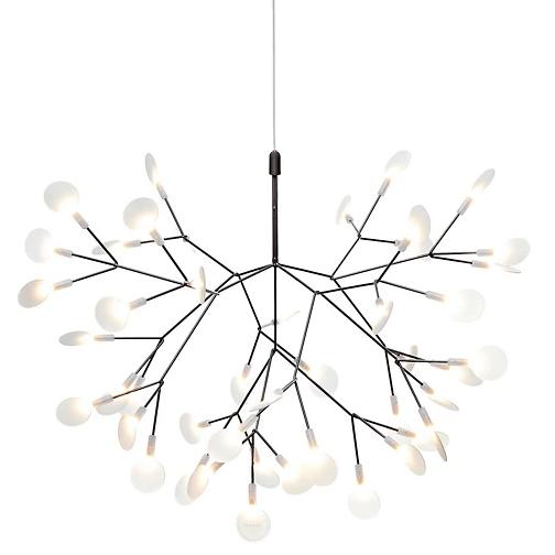 Żyrandol z czarnego heracleum
