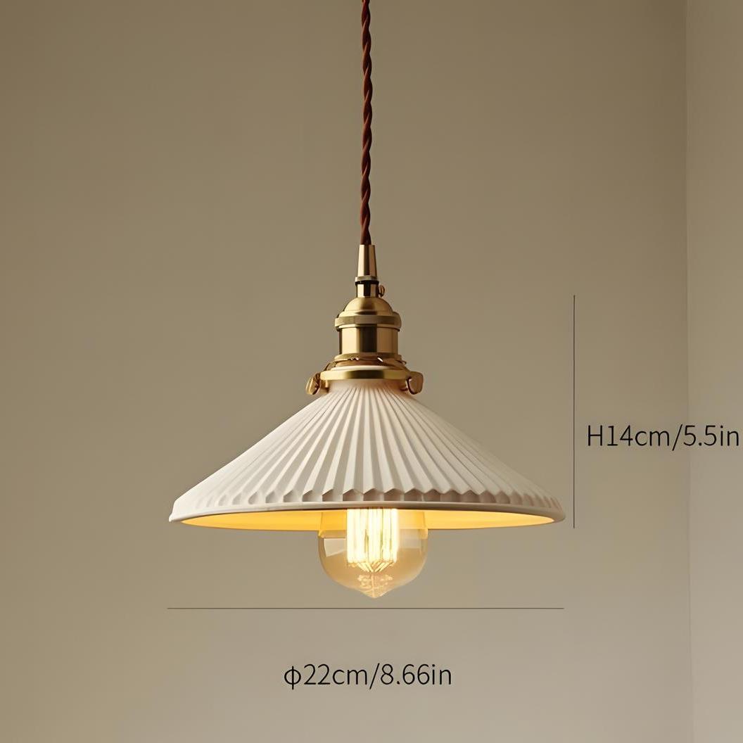Dia 22cm x H14cm/ ∅ 8.66″ x H 5.5″
