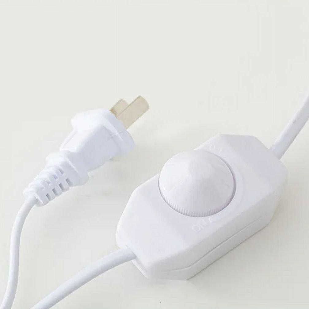 Self-adjustable temperature control