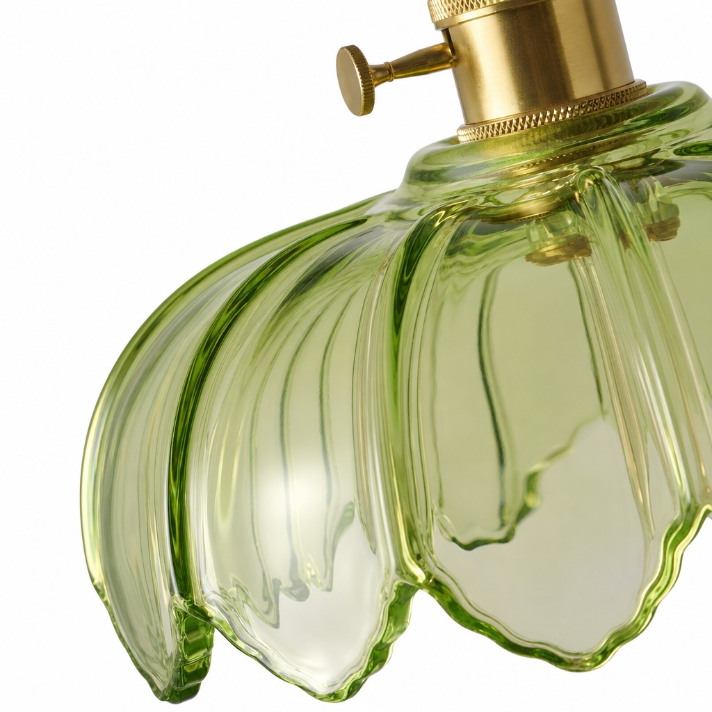 Scalloped Glass Edge