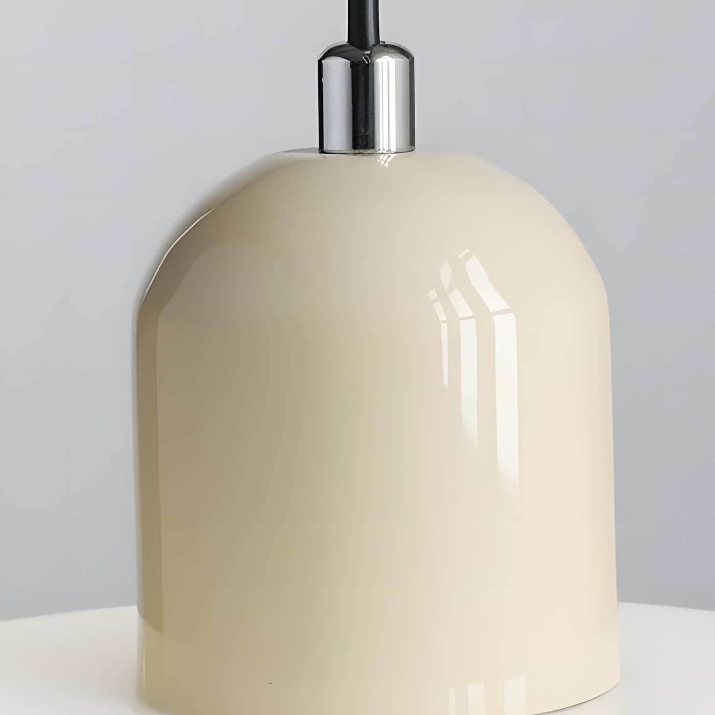 Glass and metal lamp body