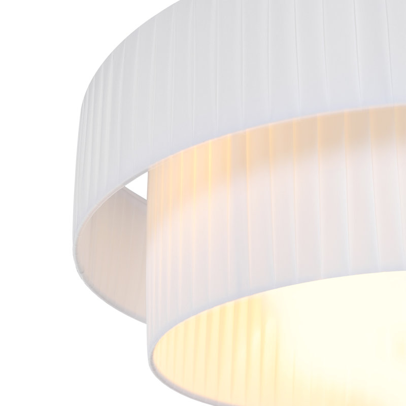 Smooth and delicate pleated fabric lampshade