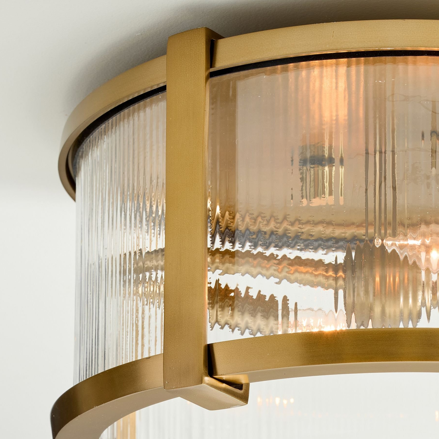 Bronze vs. Brass Aesthetic Distinction