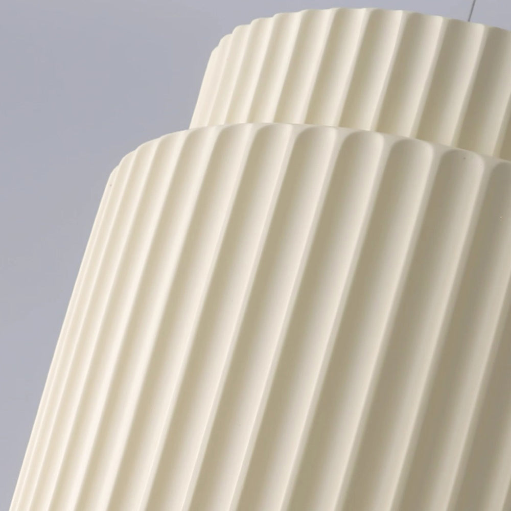 Striped shade made of synthetic resin