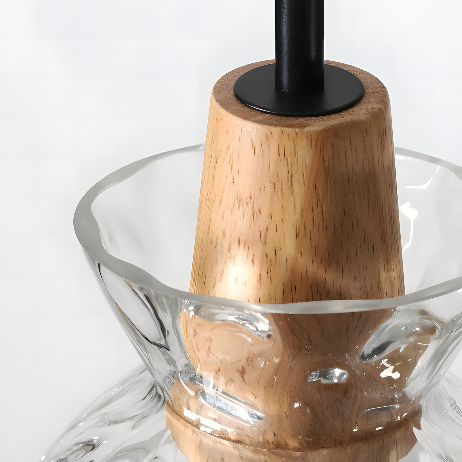Simple wooden lamp head