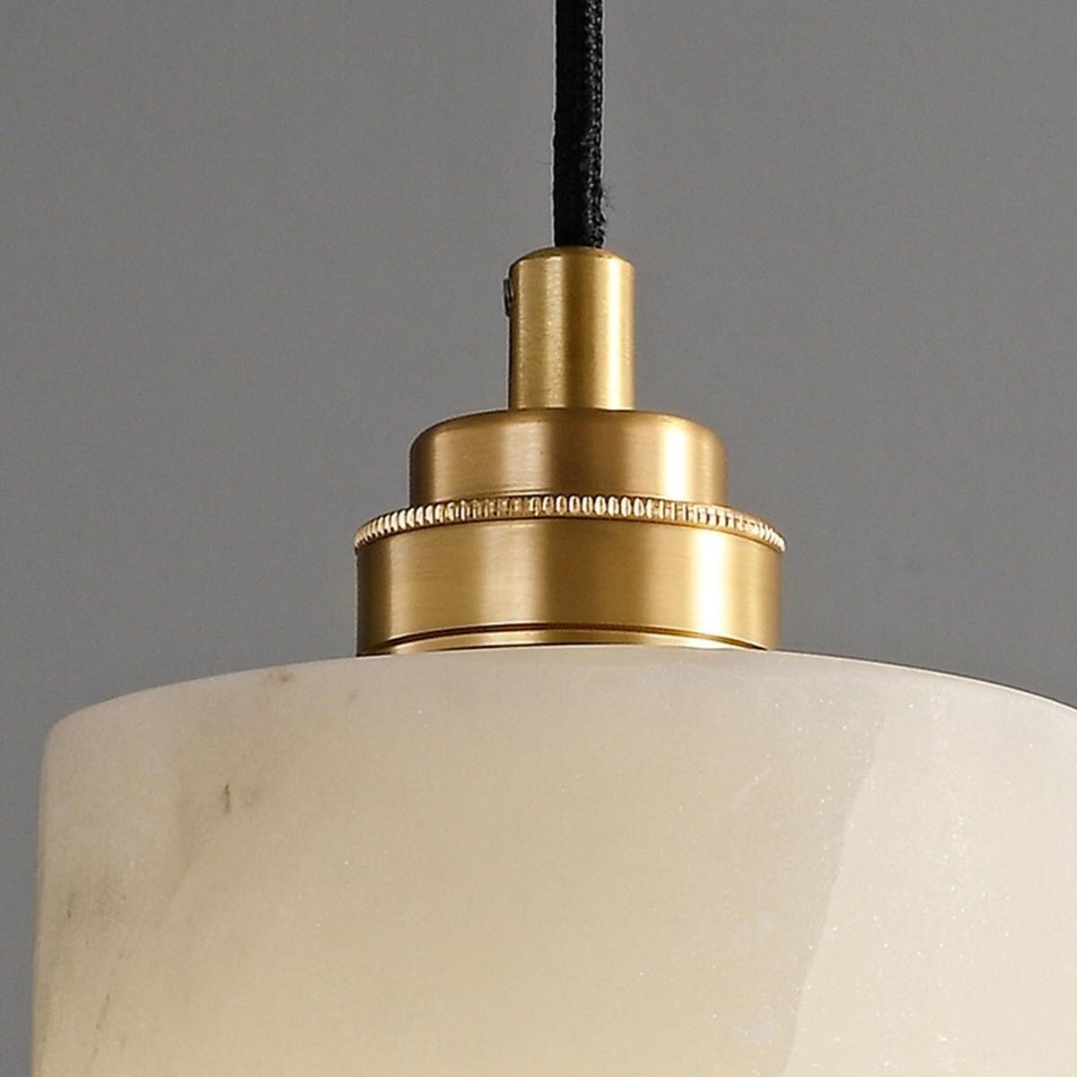 Luxurious brass lamp holder