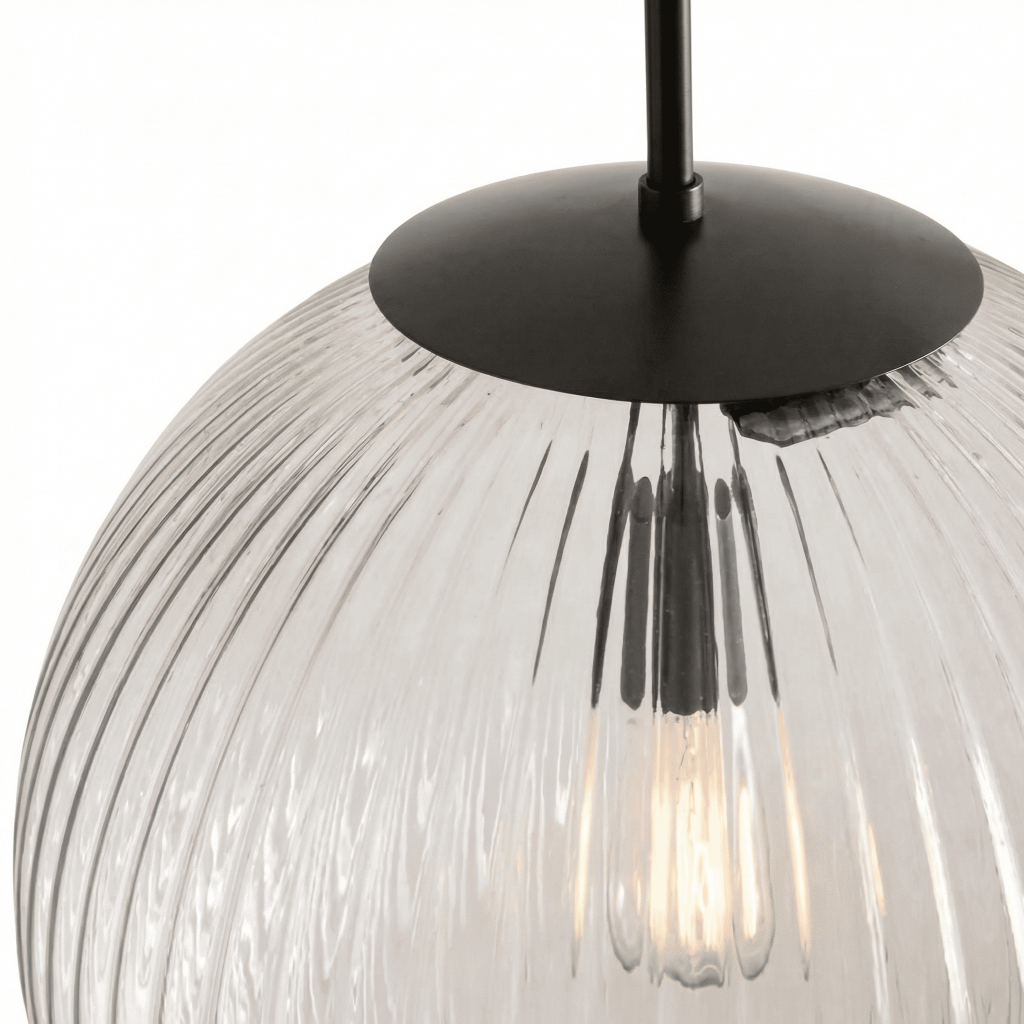 High light transmittance globe lampshade