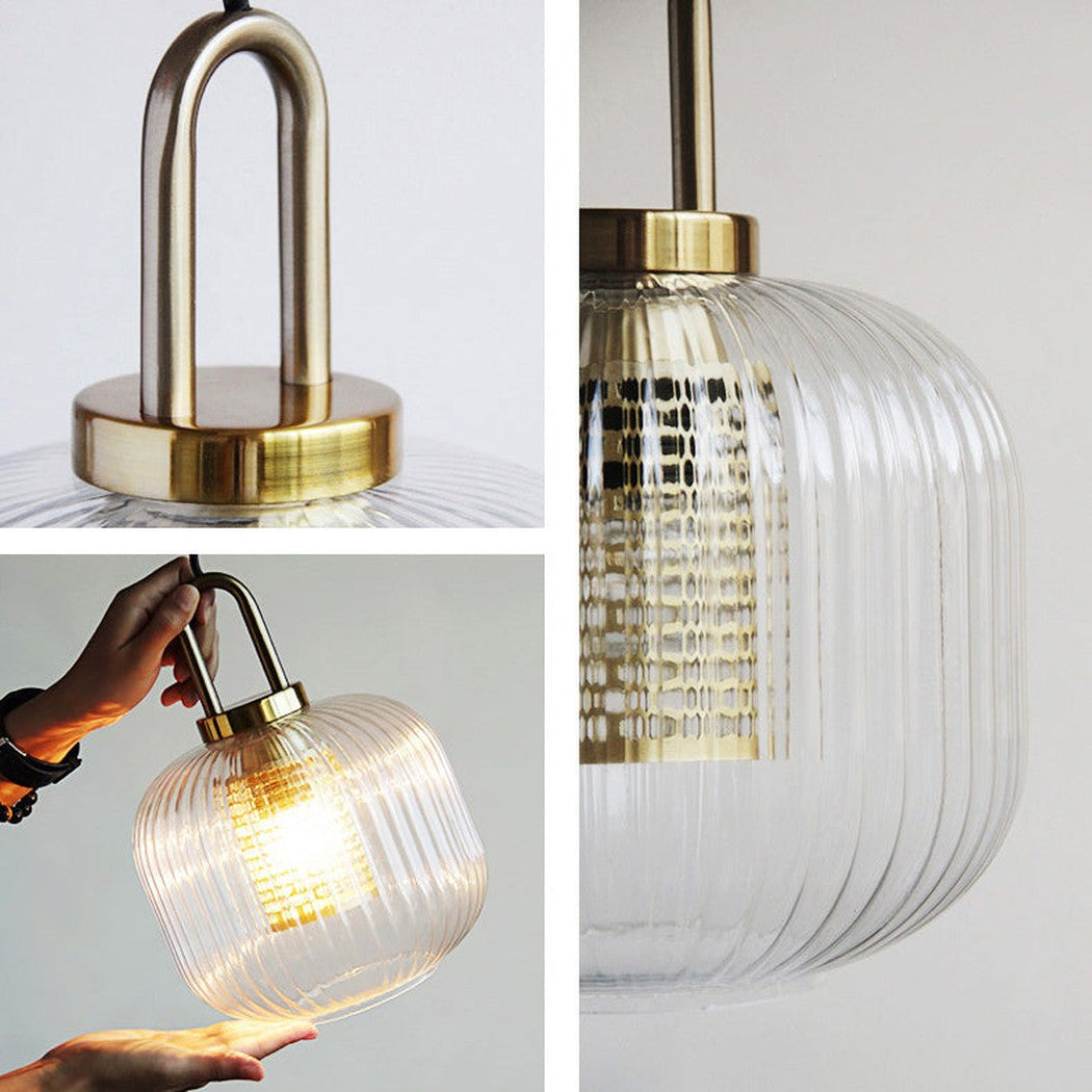 High light transmittance glass lampshade