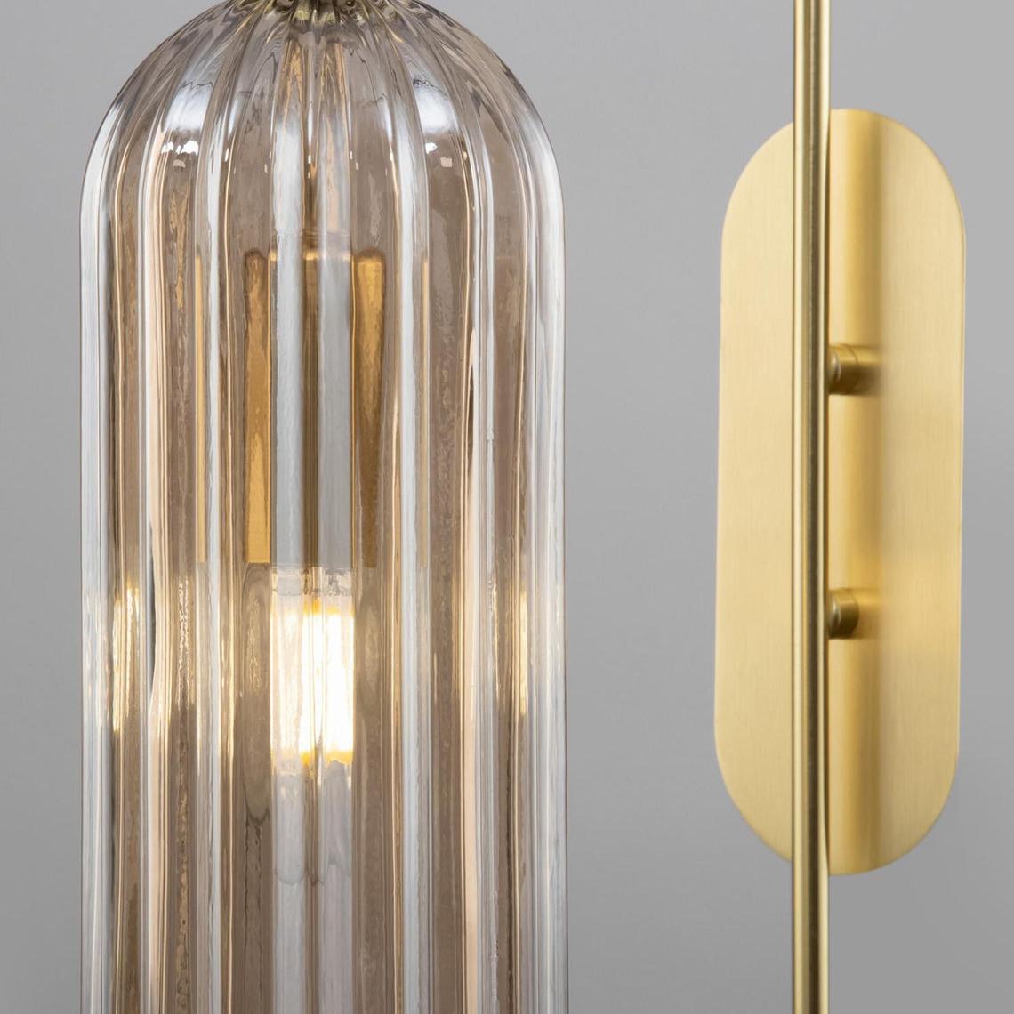 High light transmittance fluted glass lampshade