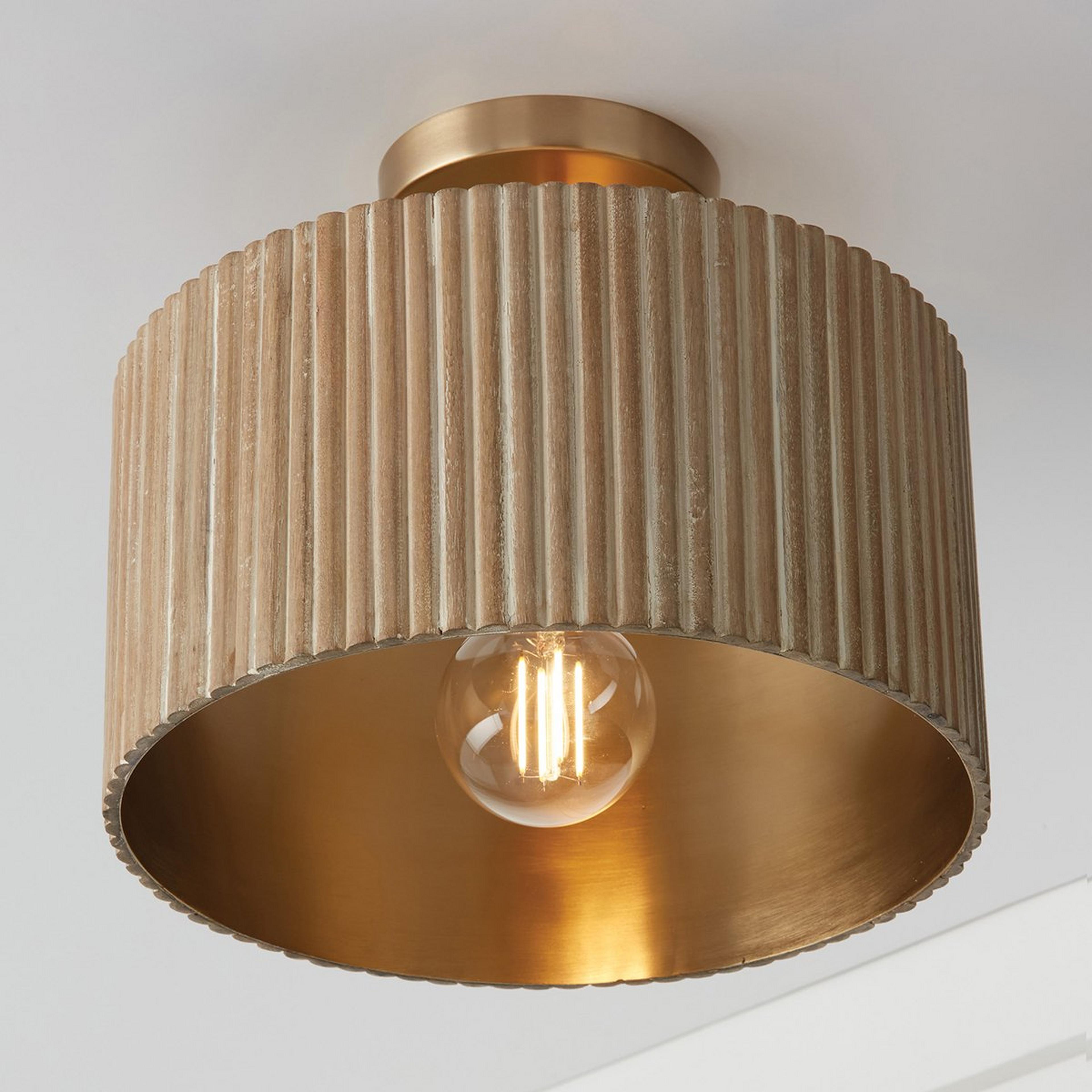 Aged Brass / Whitewashed Wood