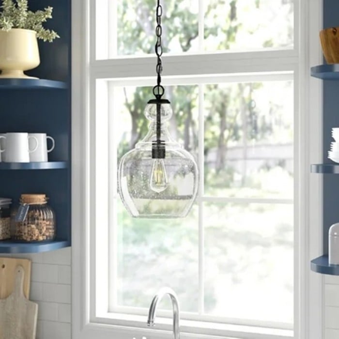>>Teardrop Glass Pendant Light
