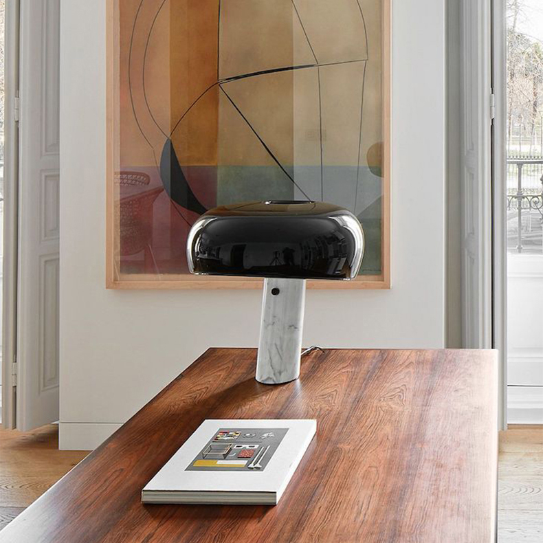 Snoopy table lamp replica