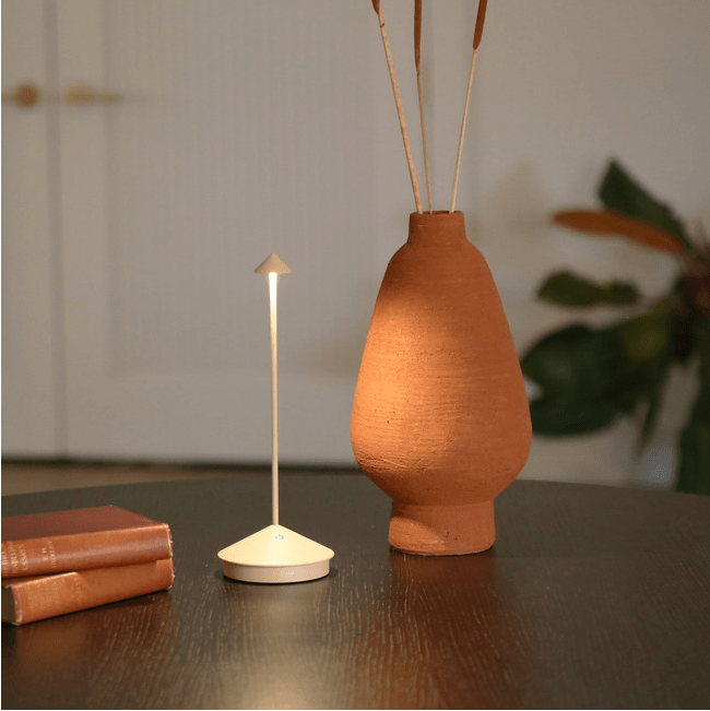 pina light lamp replica