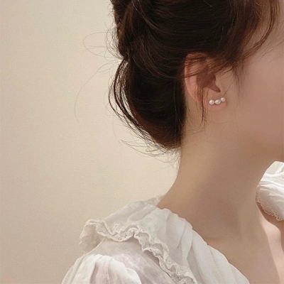 S925 silver needle unique design pearl earrings for women winter niche earrings high-end light luxury small earrings exquisite earrings