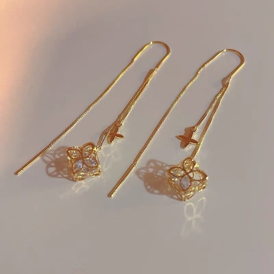 SUGAR niche design hollow small flower ear line super fairy temperament round face all-match earrings female new