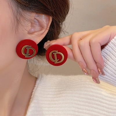 Xiaoxiangfeng black flocking earrings female new trendy earrings design sense niche high-end temperament velvet earrings