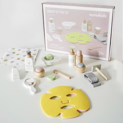 Wooden Makeup Kit Play Set