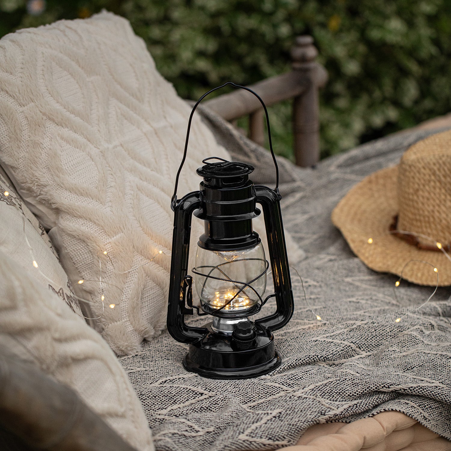 led battery lantern