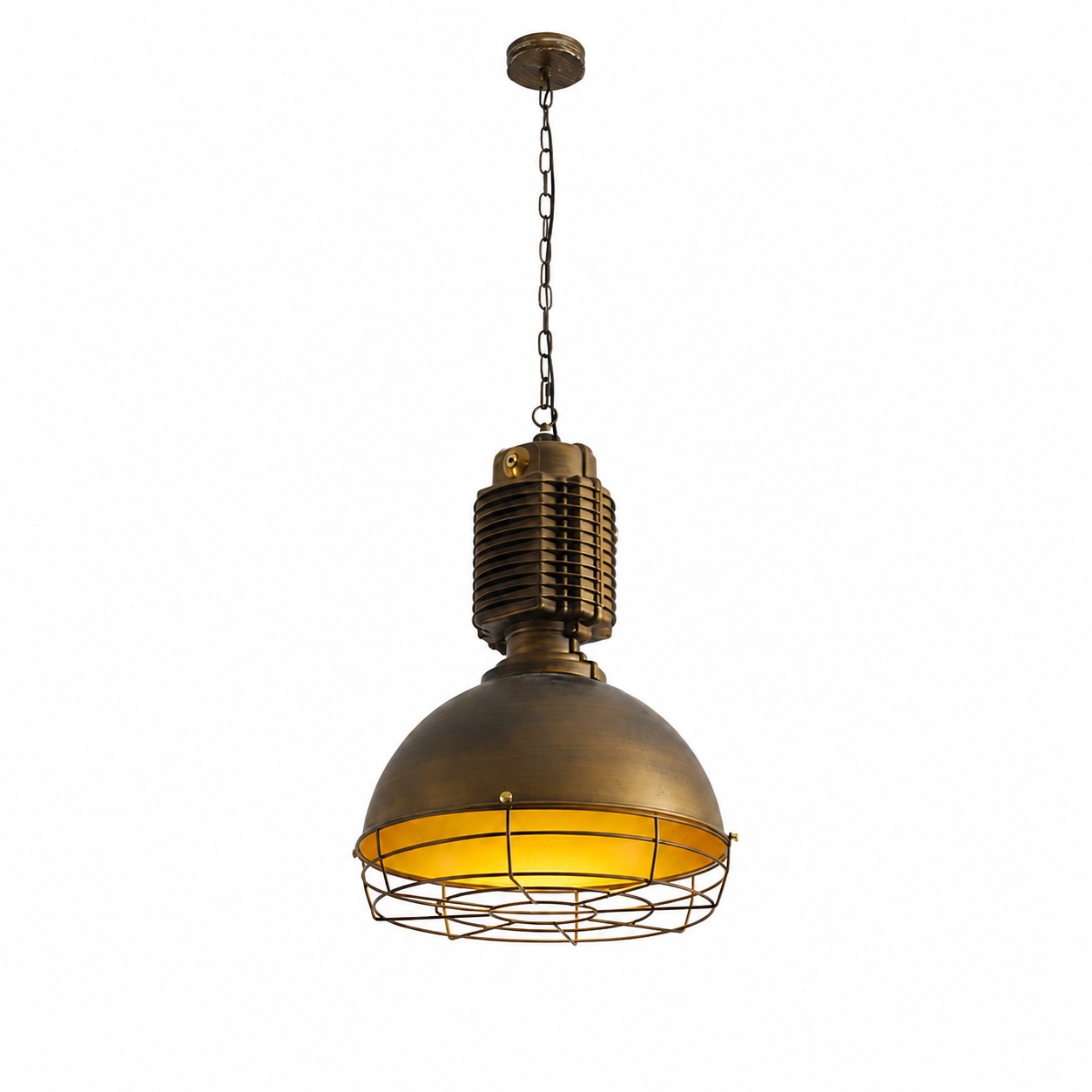 Hanglamp met antieke messing afwerking op een witte achtergrond
