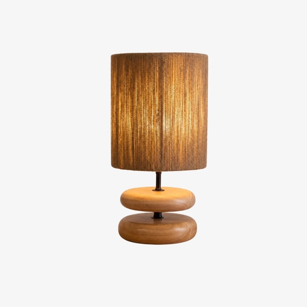 Lámpara de mesa de madera natural estilo wabi sabi con pantalla de cuerda de cáñamo.