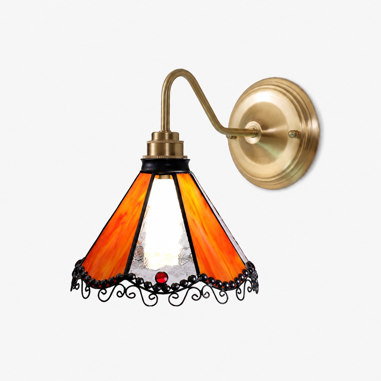 Aplique de pared de vidrieras naranjas, ideal para mesitas de noche, espejos de tocador y rincones tranquilos en el pasillo.