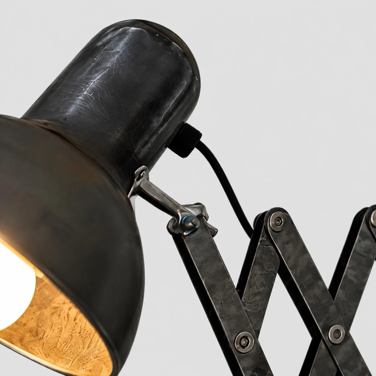Industriële verstelbare wandlamp