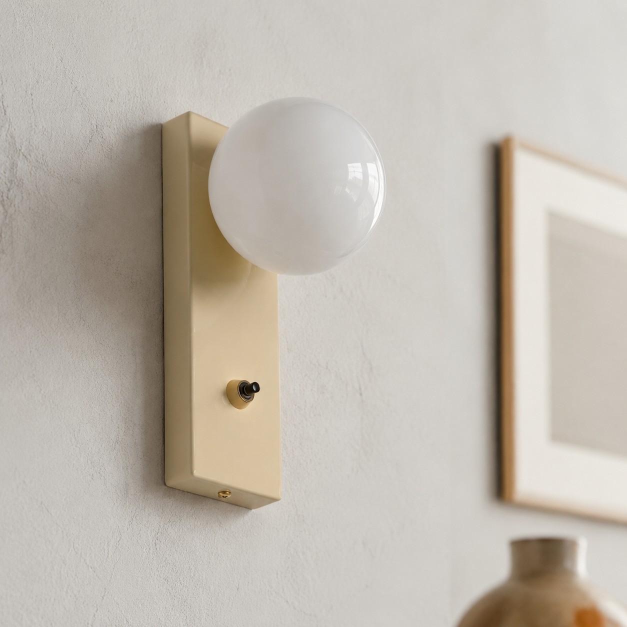 Applique murale rétro en verre crème avec globe pour chambres