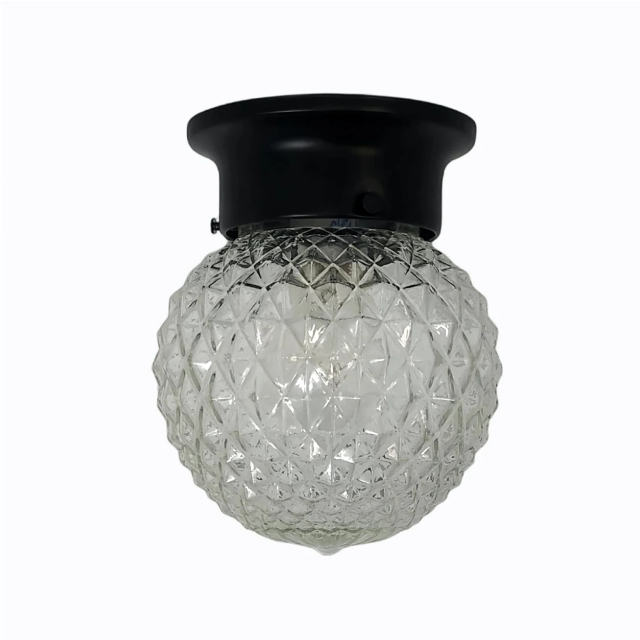 Lámpara de techo minimalista de cristal estilo C con acabado en negro.