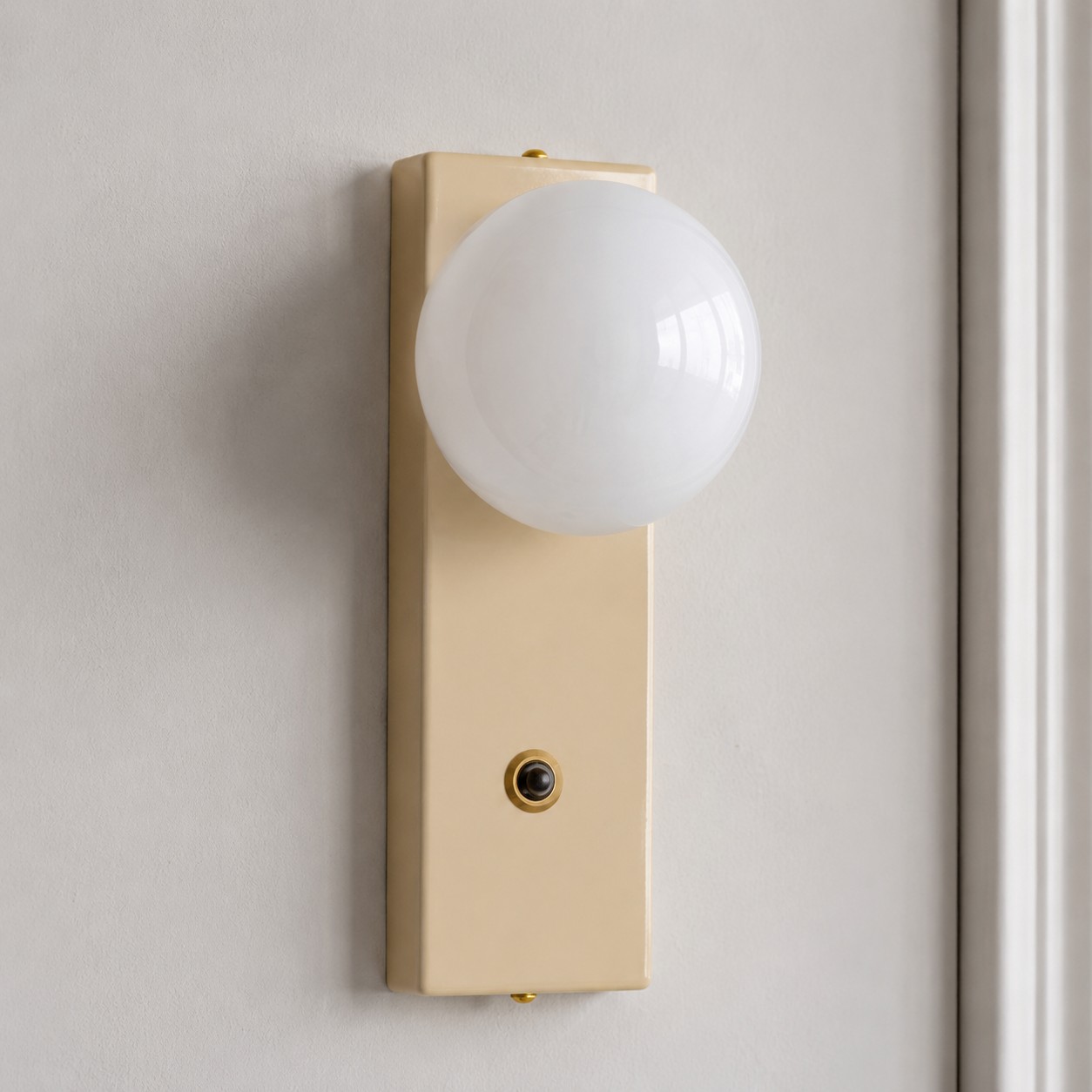 Applique murale rétro en verre crème avec globe pour chambres
