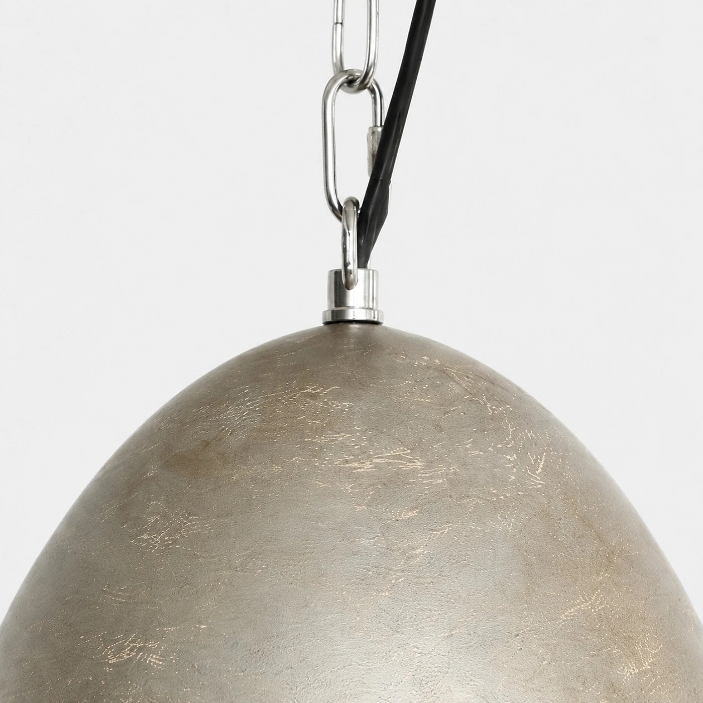 Détails de la chaîne du pendentif et de la quincaillerie supérieure