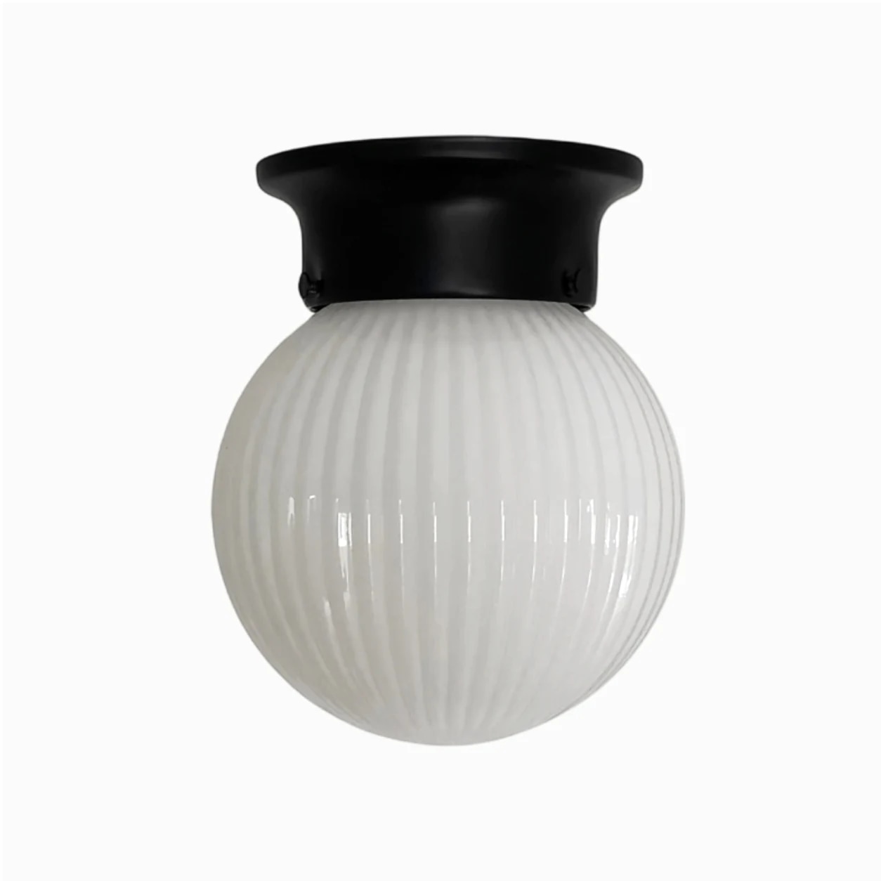 Luminária de teto minimalista Style A em vidro com acabamento preto.