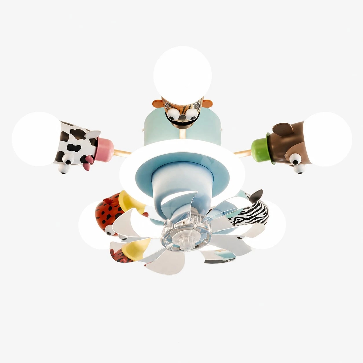 Ventilatore da soffitto a cinque luci blu a forma di animale su sfondo bianco