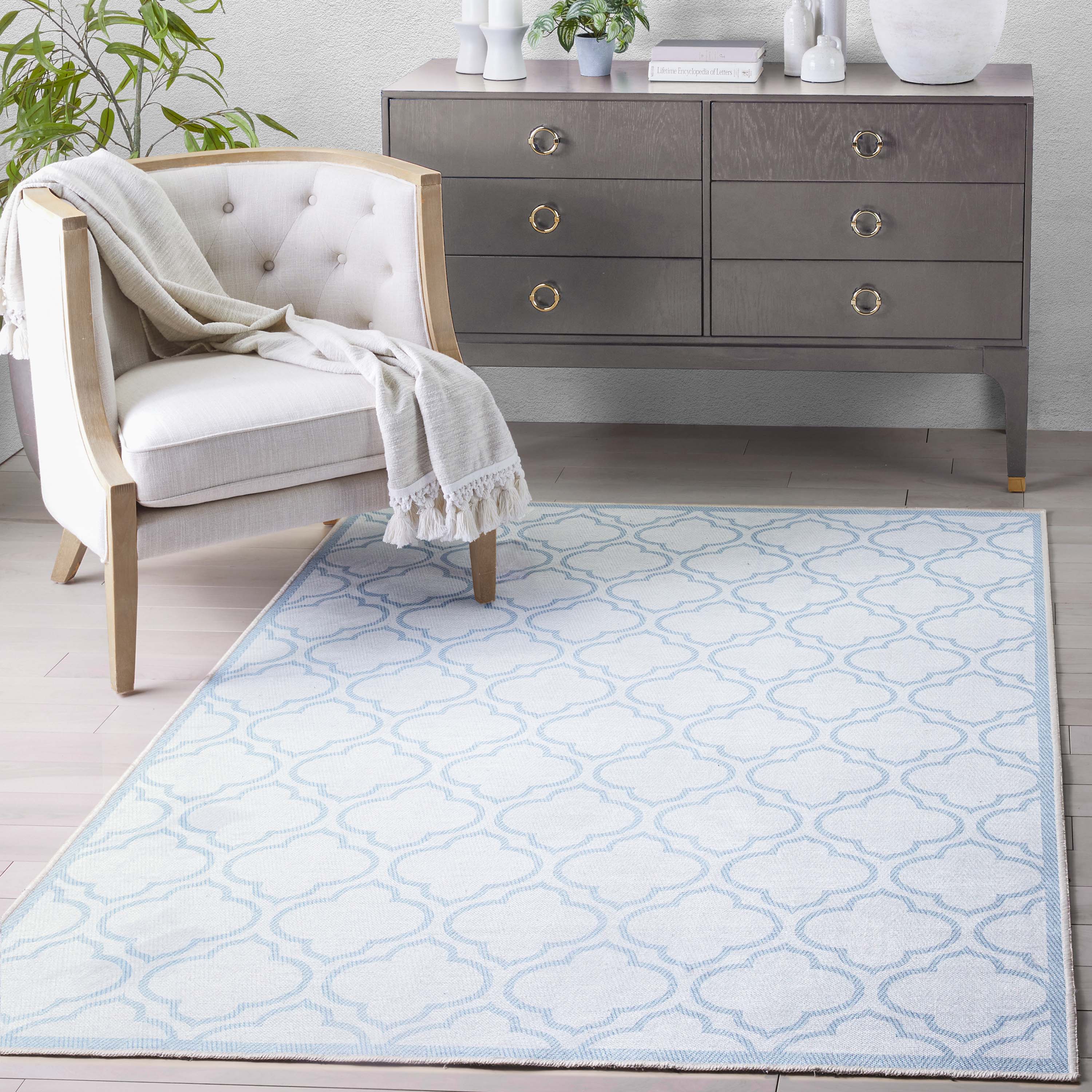 Lattice Marokkanischer Spalier-Teppich aus Elfenbein und Hellblau mit Flachgewebe