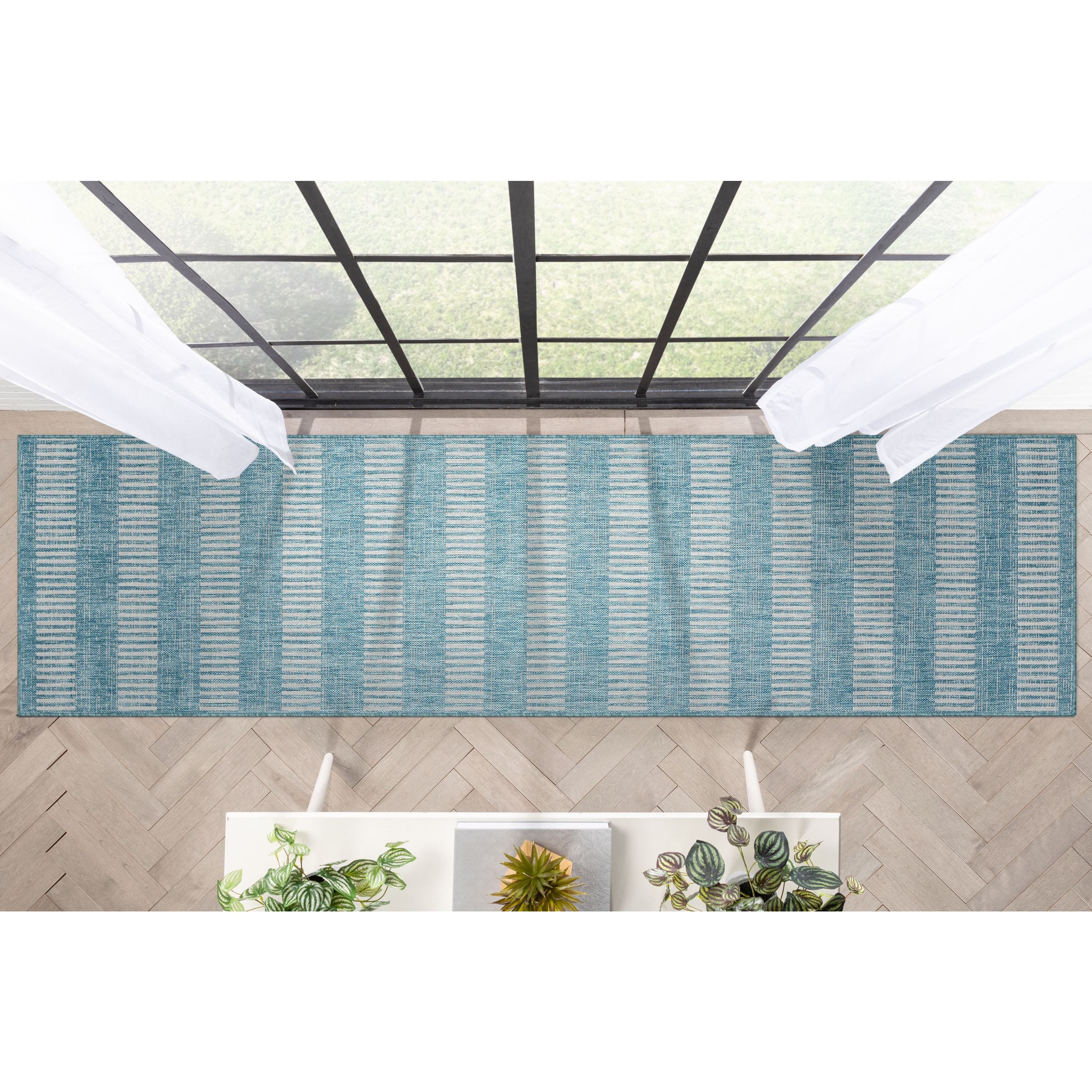 Stria Modern Stripes Flachgewebe-Teppich f&uuml;r den Innen- und Au&szlig;enbereich in Blau