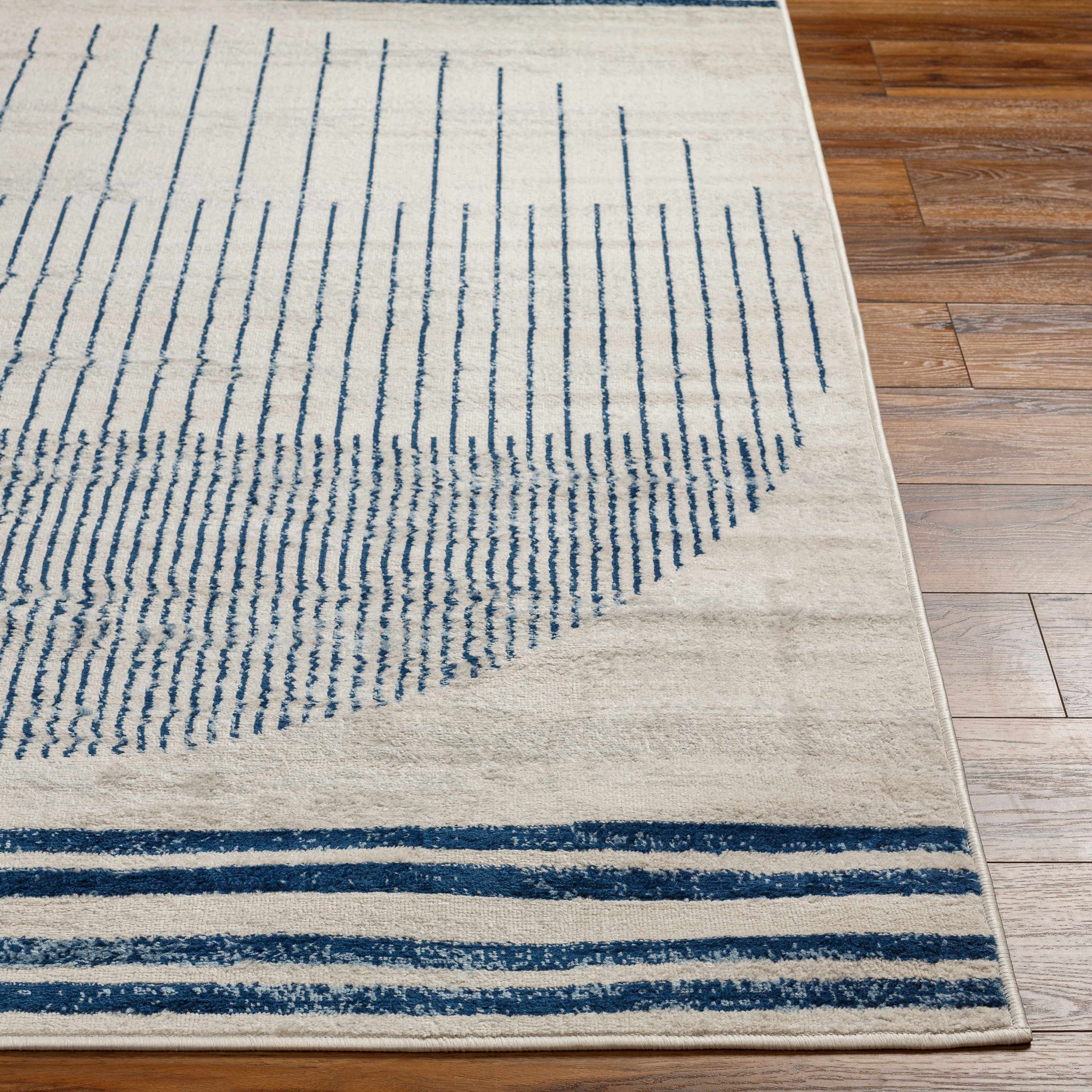 Geometrischer Angus-Teppich in Blau und Wei&szlig;