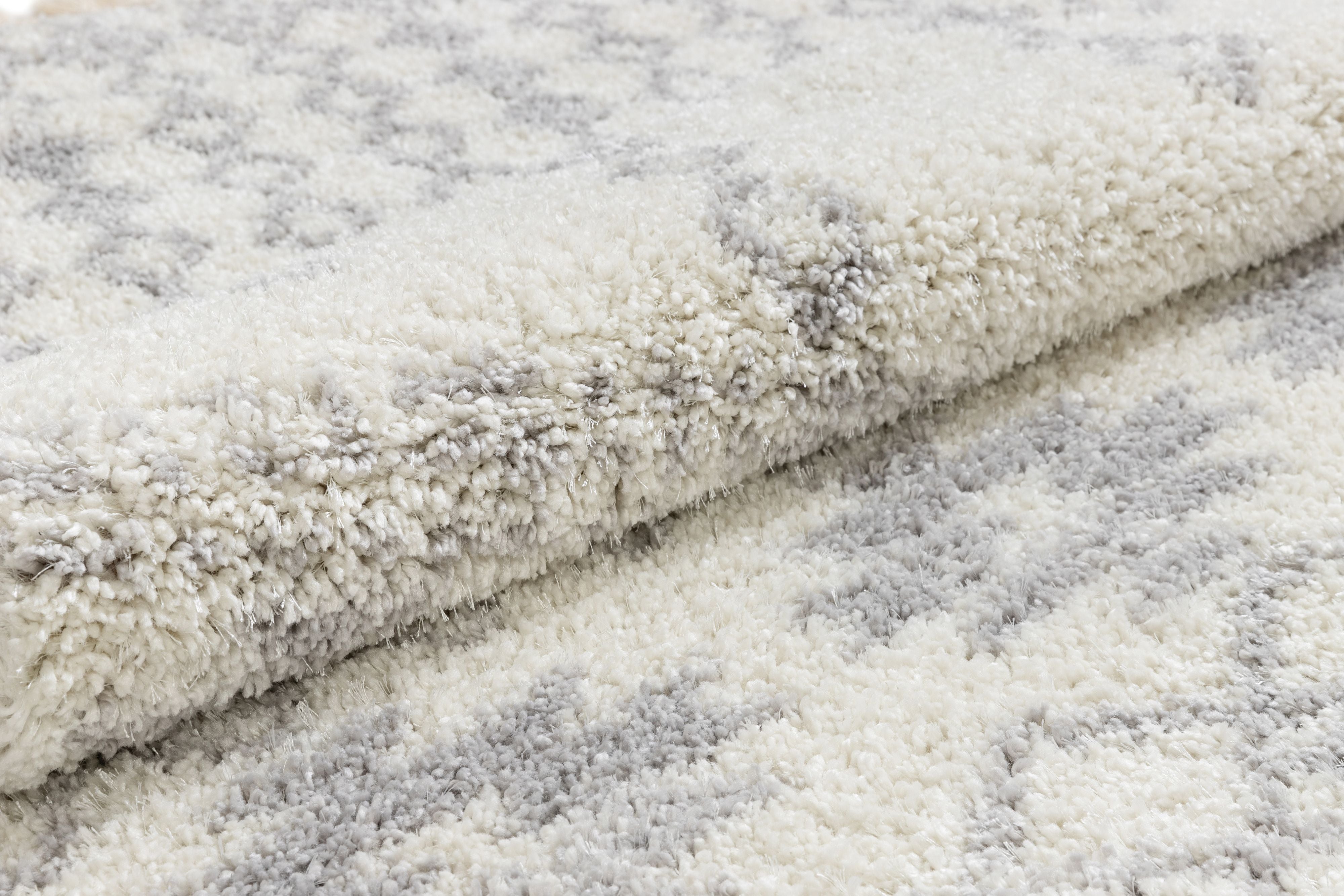 Tozi marokkanischer Tribal-Shag-Teppich in Beige